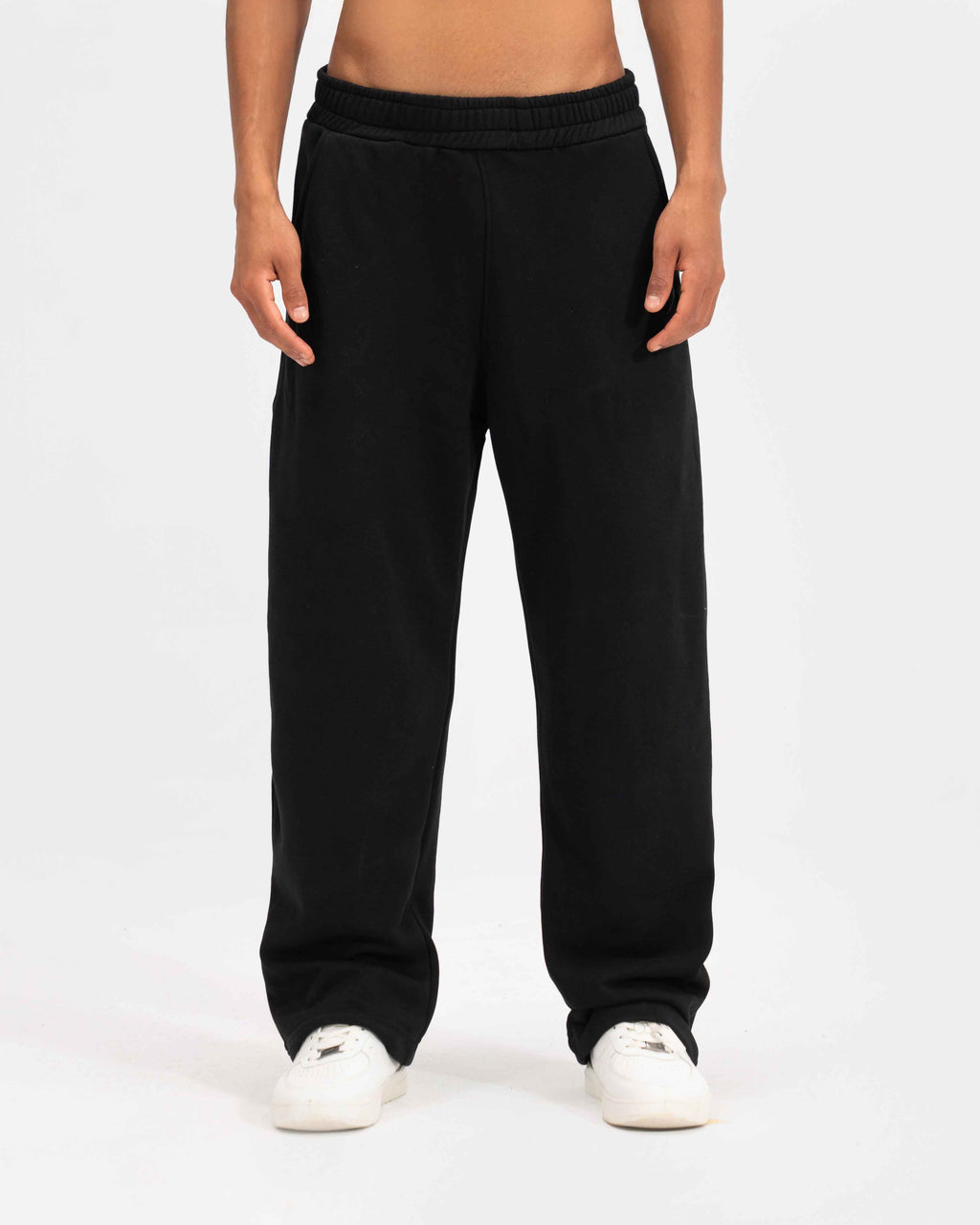 SWEAT PANTS